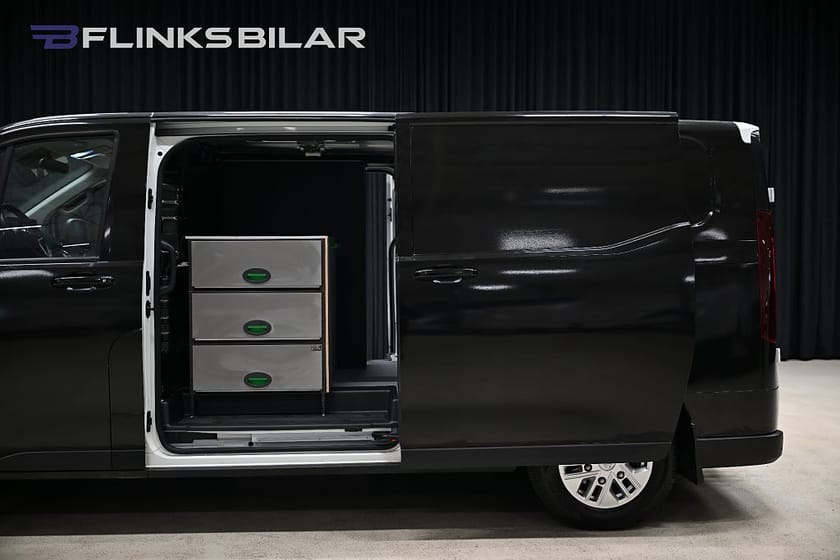 Bild 4 av Maxus e-Deliver 7 204HK 88kWh Lång|Servicebil|Dubbeldörr|Inredd|SeUtr!!