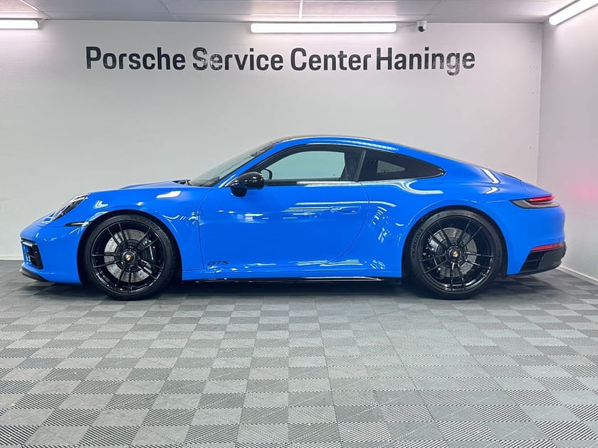 Bild 2 av Porsche 911 Carrera 4 GTS 992