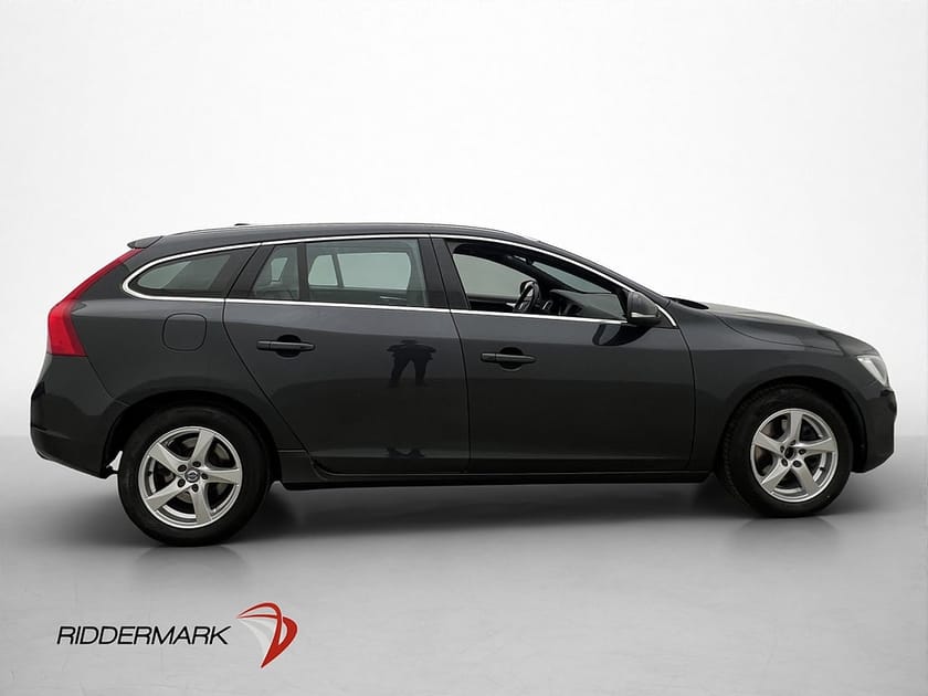 Bild 5 av Volvo V60 D4 190hk Classic Summum D-Värmare Skinn Navi