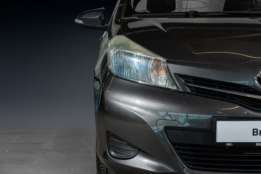 Bilde 4 av Toyota Yaris 5-dørs Lav KM! VVT Hengerfeste Ryggekamera Blåtann Navigasjon+