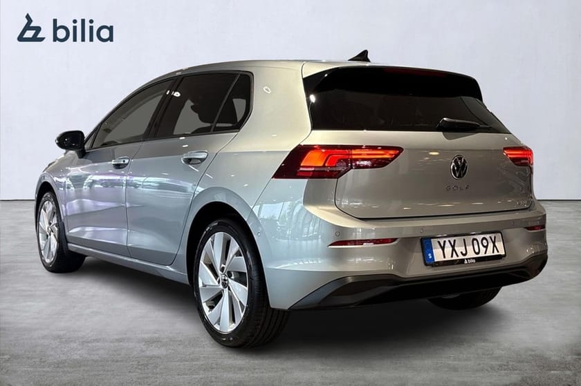 Bild 3 av Volkswagen Golf LIFE 1.5 eTSI 150 hk DSG7