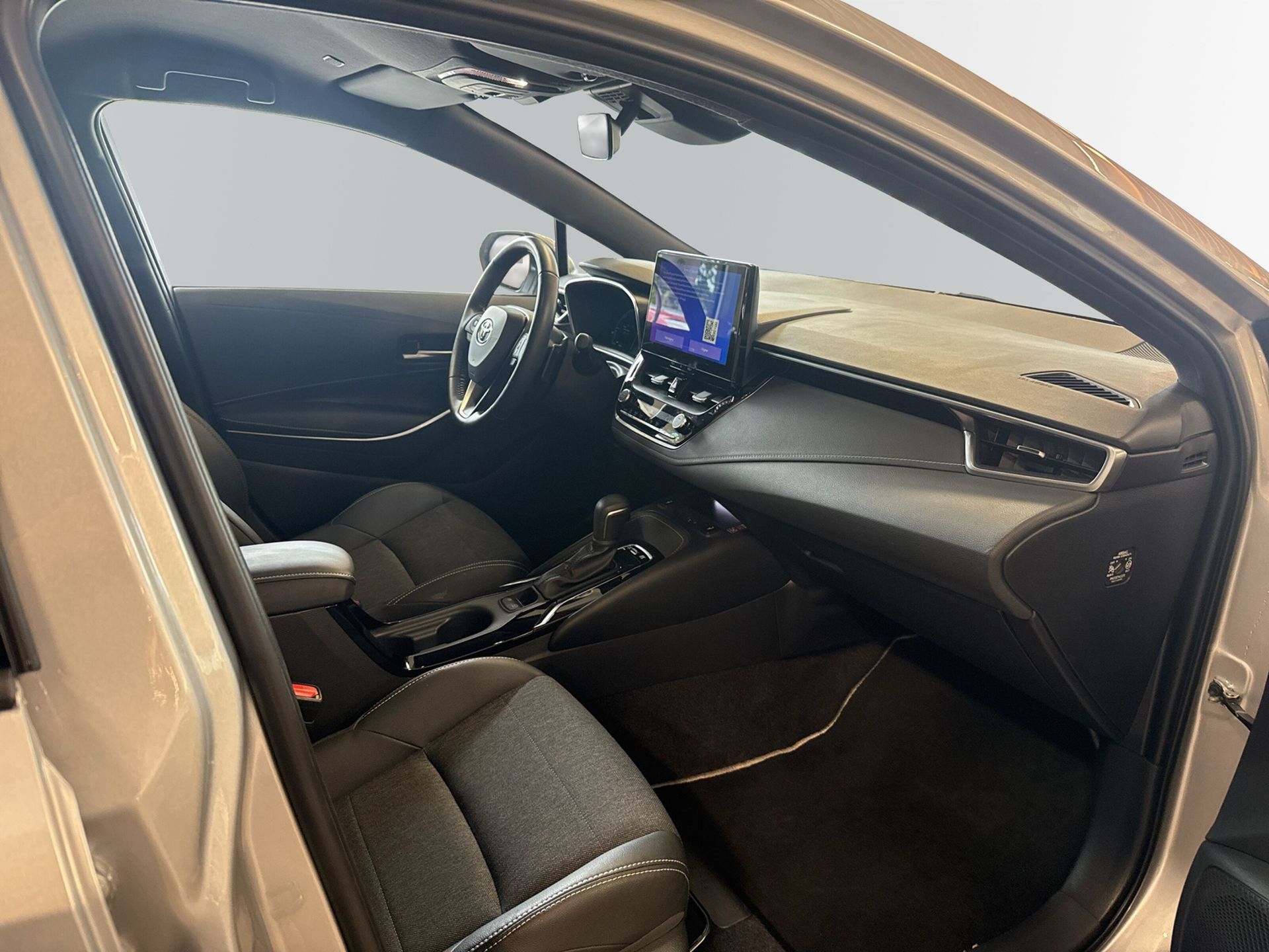 Toyota Corolla 2025, photo 6/10