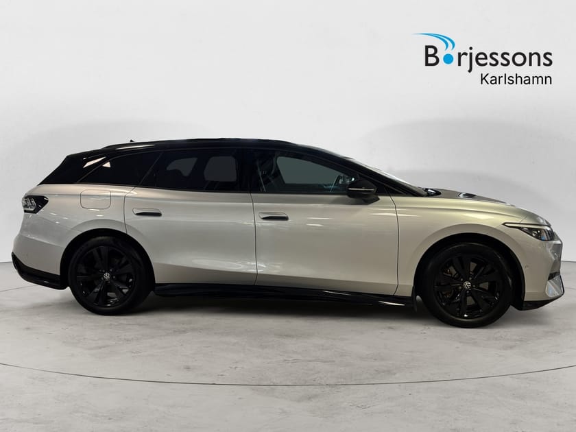 Bild 2 av Volkswagen ID.7 Pro Tourer 77 KWH "Black Style"