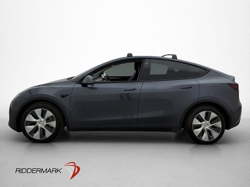 Bild 5 av Tesla Model Y Long Range AWD Svensksåld Panorama Drag