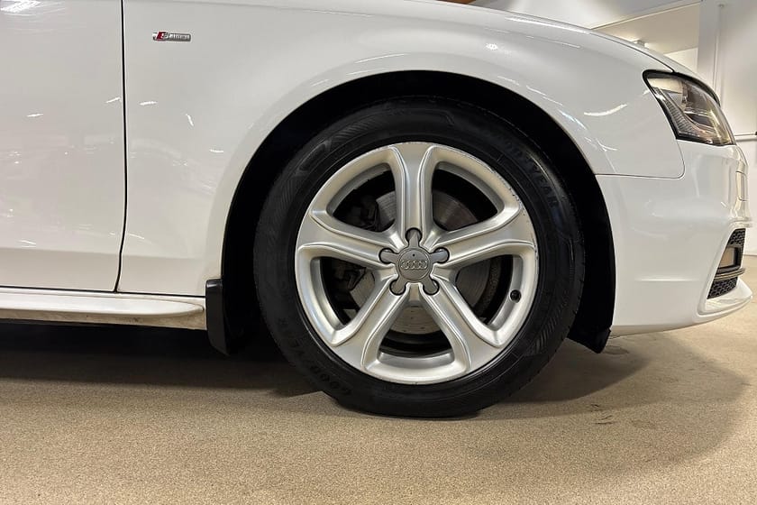 Bild 5 av Audi A4 Avant 2.0 TDI quattro S-Line / Navi / Motorvärmare