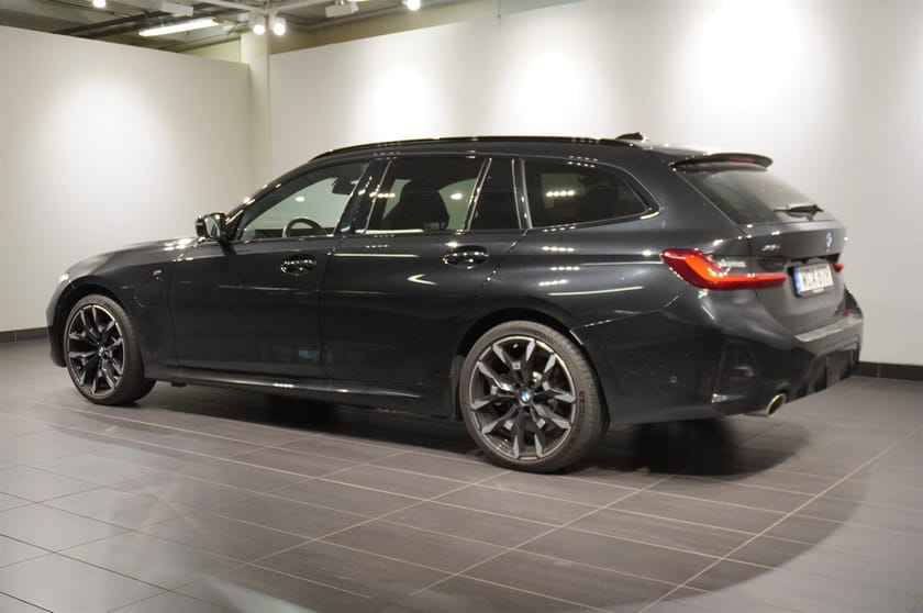 Bild 2 av BMW 330e xDrive Touring M Sport Active Edt. Drag Fartpilot HiFi PA
