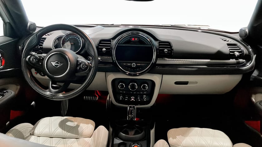 Bild 4 av MINI John Cooper Works ALL4 Clubman JCW /  Pano / HuD / H&K / Apple CarPlay