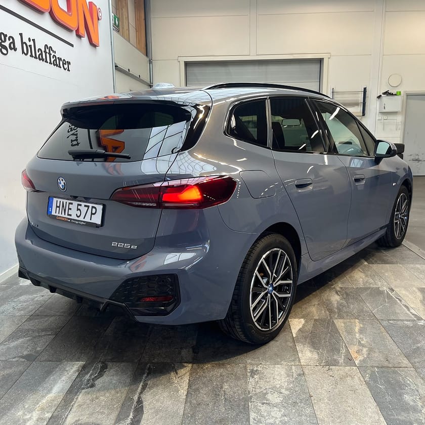 Bild 4 av BMW 225e xDrive Active Tourer M Sport Carplay Navi Backkamera