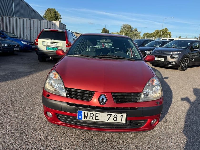Bild 3 av Renault Clio  Halvkombi 1.2 75hk NYBESS|SoV|