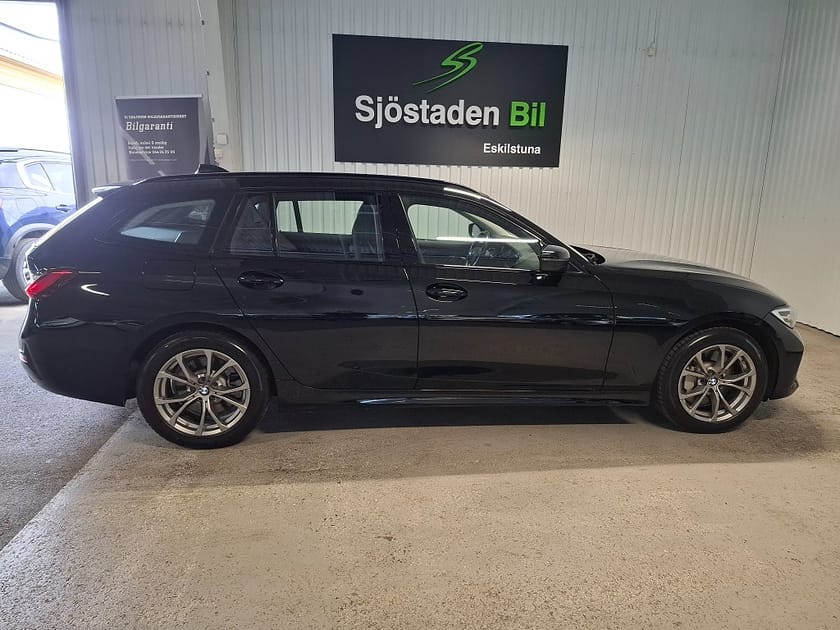 Bild 4 av BMW 330e xDrive Touring Aut Sport Line Navi Led Digital Cockpit