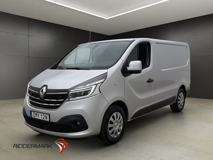 Bild 1 av Renault Trafic Skåpbil 2.0dCi 145hk Värmare Dragkrok B-Kamera Moms