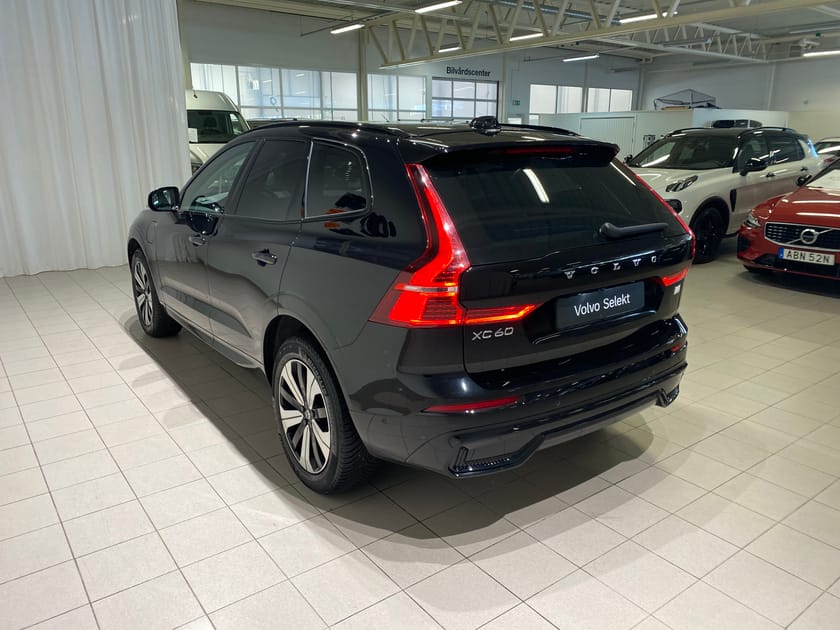 Bild 3 av Volvo XC60 Recharge T6 Plus Dark Edition.