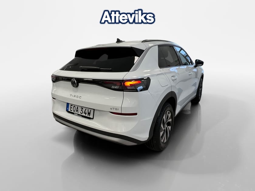 Bild 3 av Volkswagen T-Roc 1.5 eTSI 150hk *Keyless/Backkamera*