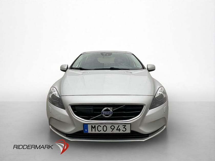 Bild 2 av Volvo V40 D2 120hk Momentum Drag BLIS Navi P-sensor