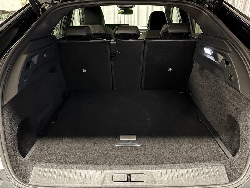 Bild 5 av Peugeot 3008 Hybrid 145 GT AUT Inkl. Vinterhjul