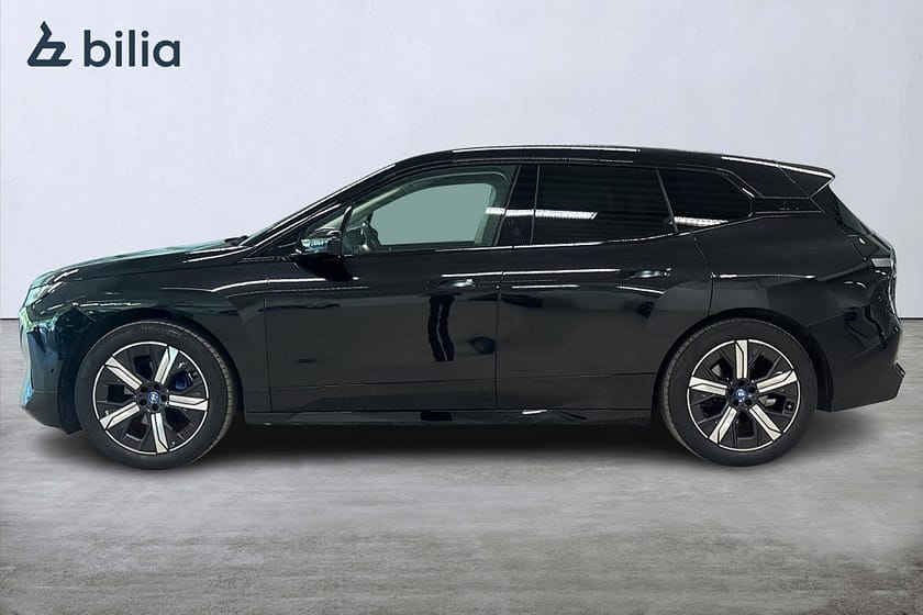 Bild 3 av BMW iX xDrive40 xDrive 40 Sportpaket | Drag | Farthållare | 360