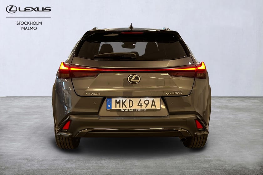 Bild 4 av Lexus UX 250h F Sport Design 184hk P-värm Navi Keyless Backkamera