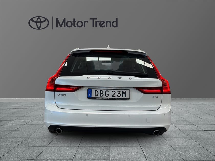 Bild 4 av Volvo V90 Momentum s+v hjul