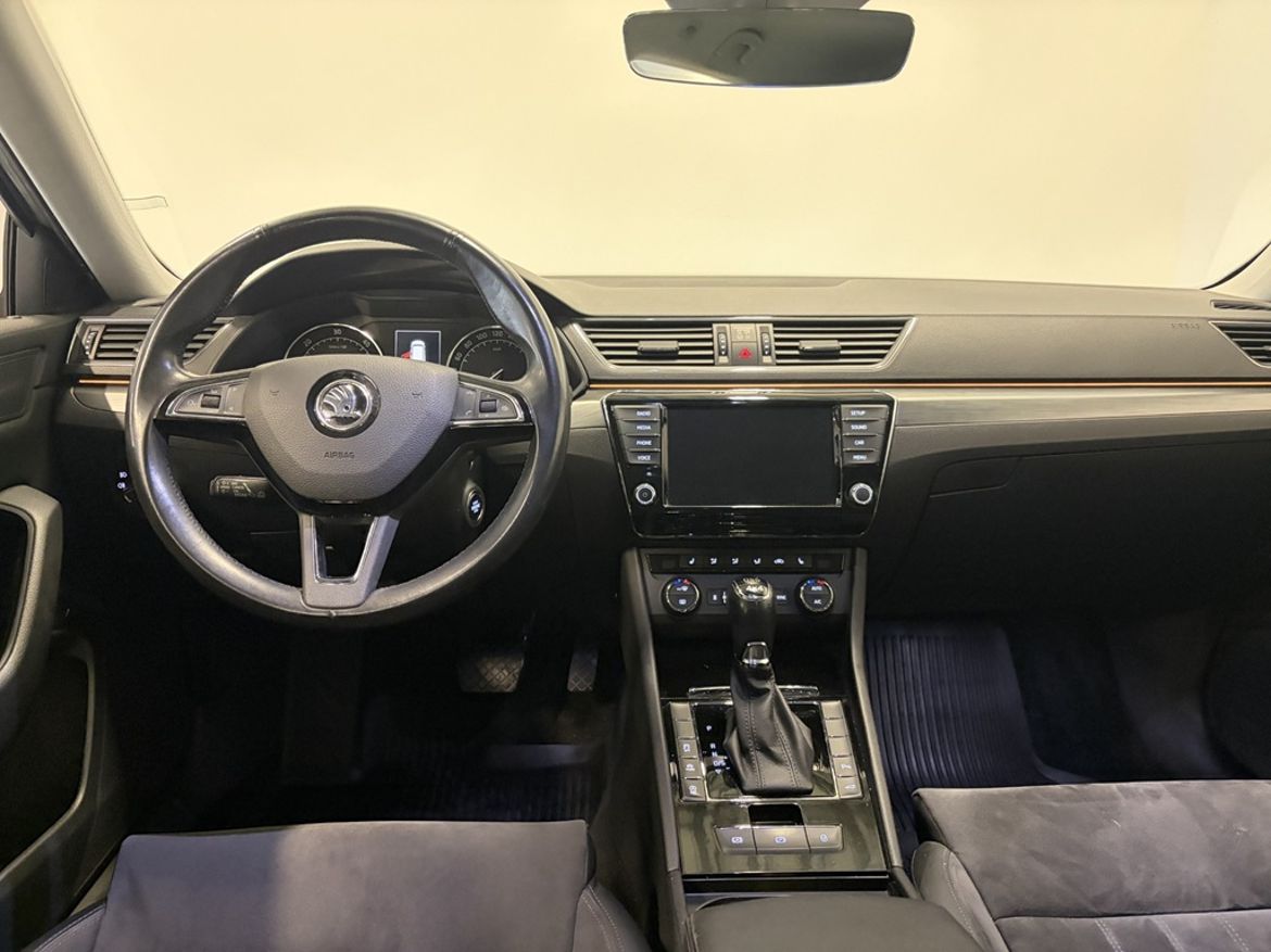 Škoda Škoda Superb Kombi — bild 13