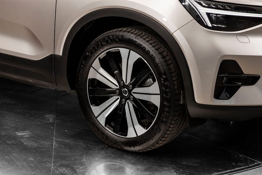 Bilde 2 av Volvo XC40 Recharge Plus FWD PIXEL/ACC/KAMERA/RATTVARME ++