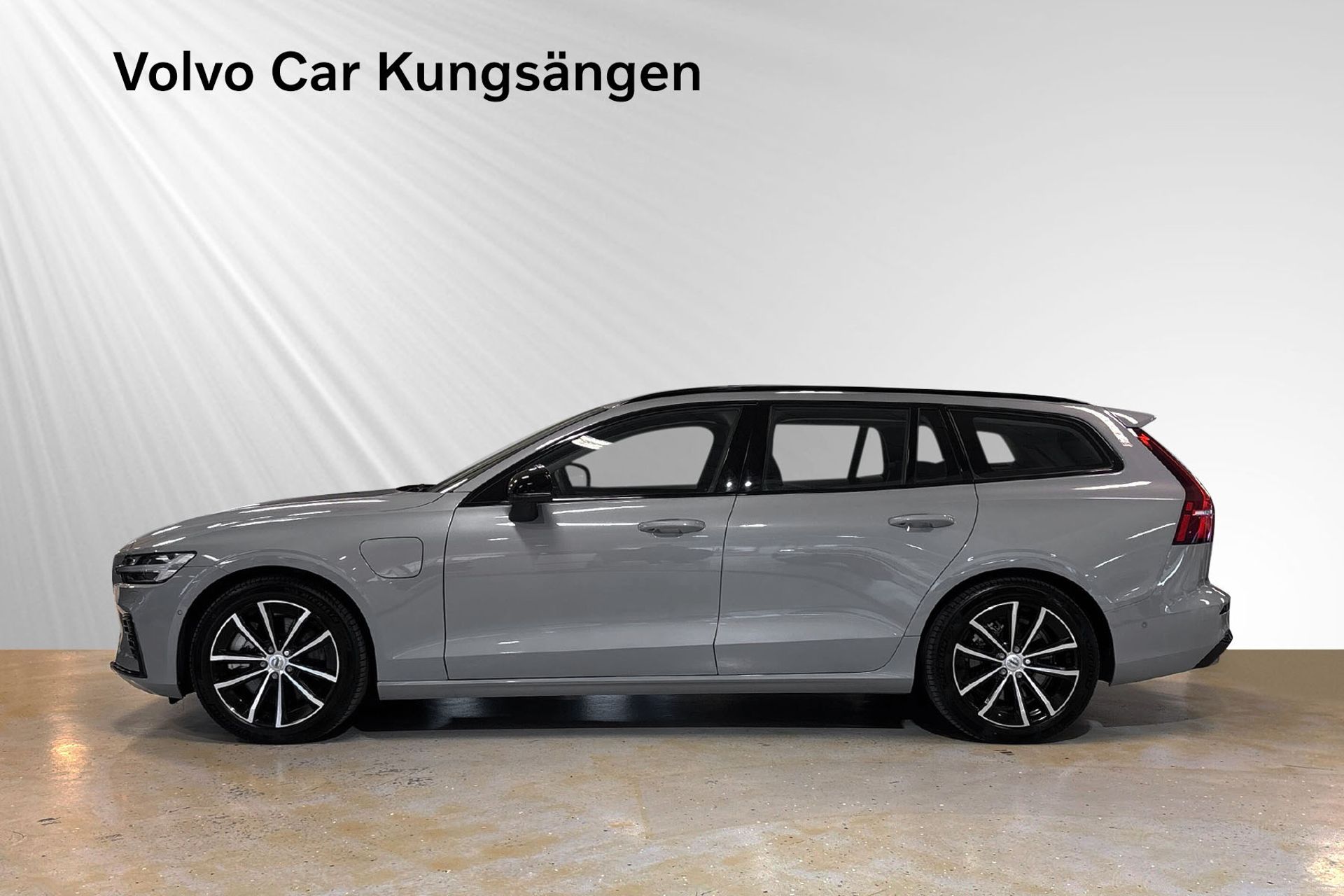Volvo V60 Plus Dark Nordic 2026, bild 3/10