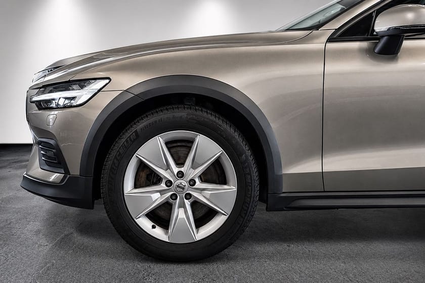 Bild 3 av Volvo V60 Cross Country D4 AWD Geartronic SE II B-Kam Navi Drag BT