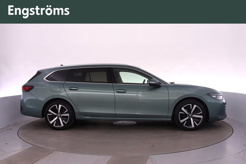 Bild 2 av Volkswagen Passat Sportscombi eTSI 150hk DSG Dragkrok/Värmare