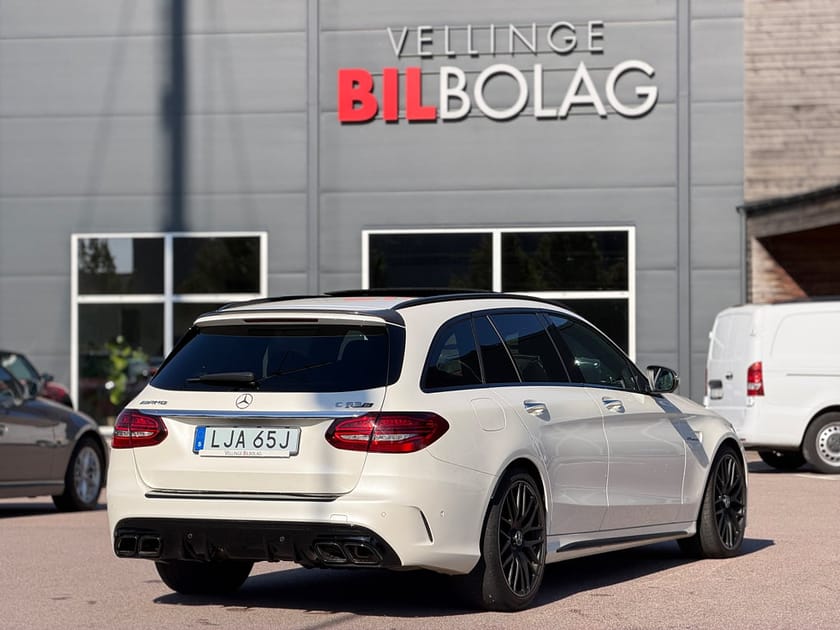 Bild 5 av Mercedes-Benz AMG C 63 S T Keramiska Burmester 360 Drag Skalstolar Pano