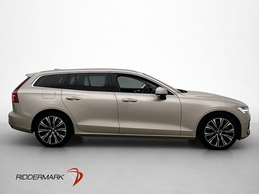 Bild 4 av Volvo V60 Recharge T6 AWD Core Kamera BLIS Navi CarPlay