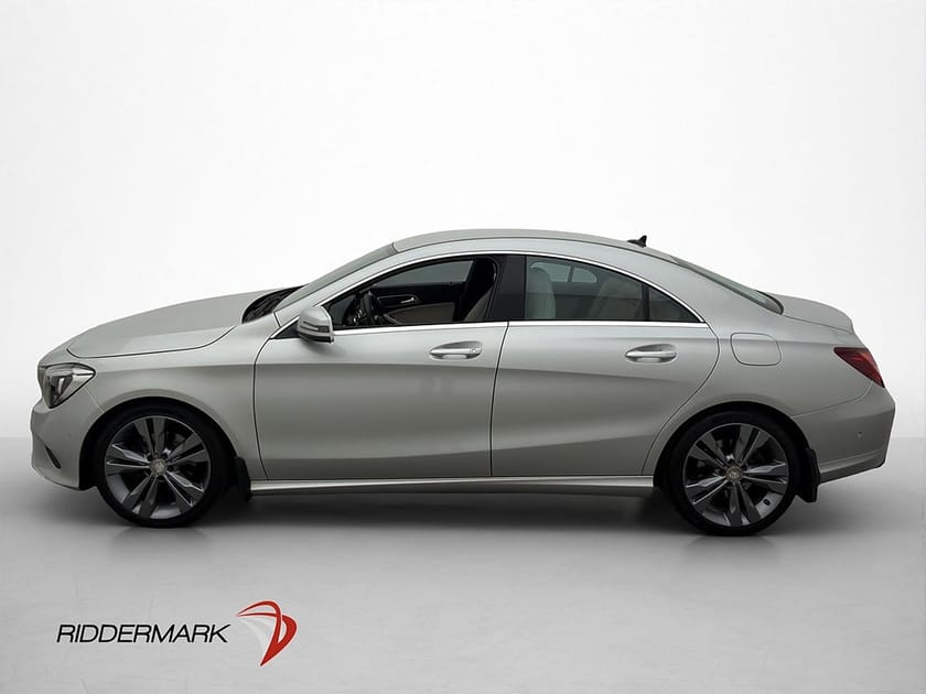 Bild 4 av Mercedes-Benz CLA 220 d 4MATIC Kamera Drag Nyservad Nybes