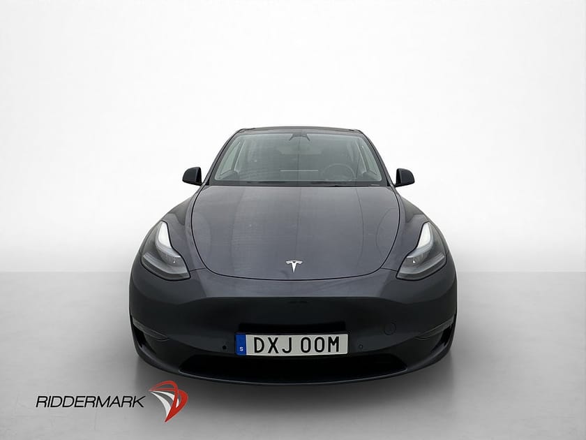 Bild 3 av Tesla Model Y Long Range AWD MOMS Drag AP Pano 360° Värmare