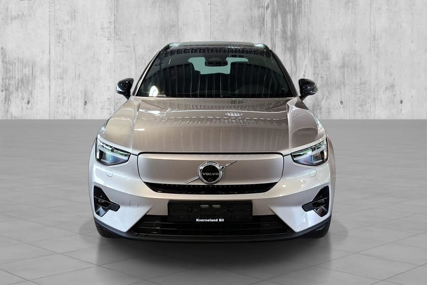 Bilde 2 av Volvo XC40 Recharge Twin motor Ultimate - Hengerfeste/360Kamera/Harman&Kardon
