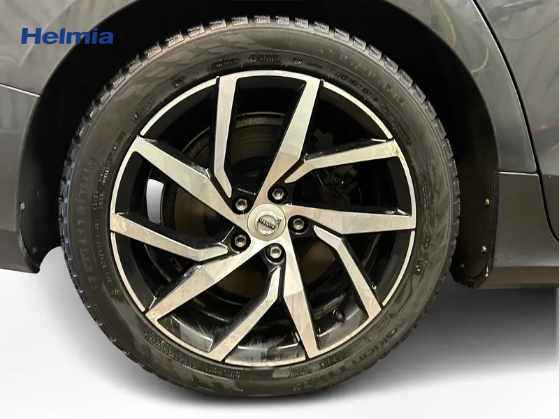 Bild 10 av 10 – Volvo V60 T6 AWD Momentum Advanced Edition