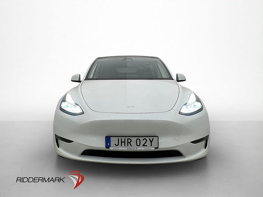 Bild 3 av Tesla Model Y Long Range AWD Dragkrok Autopilot MOMS