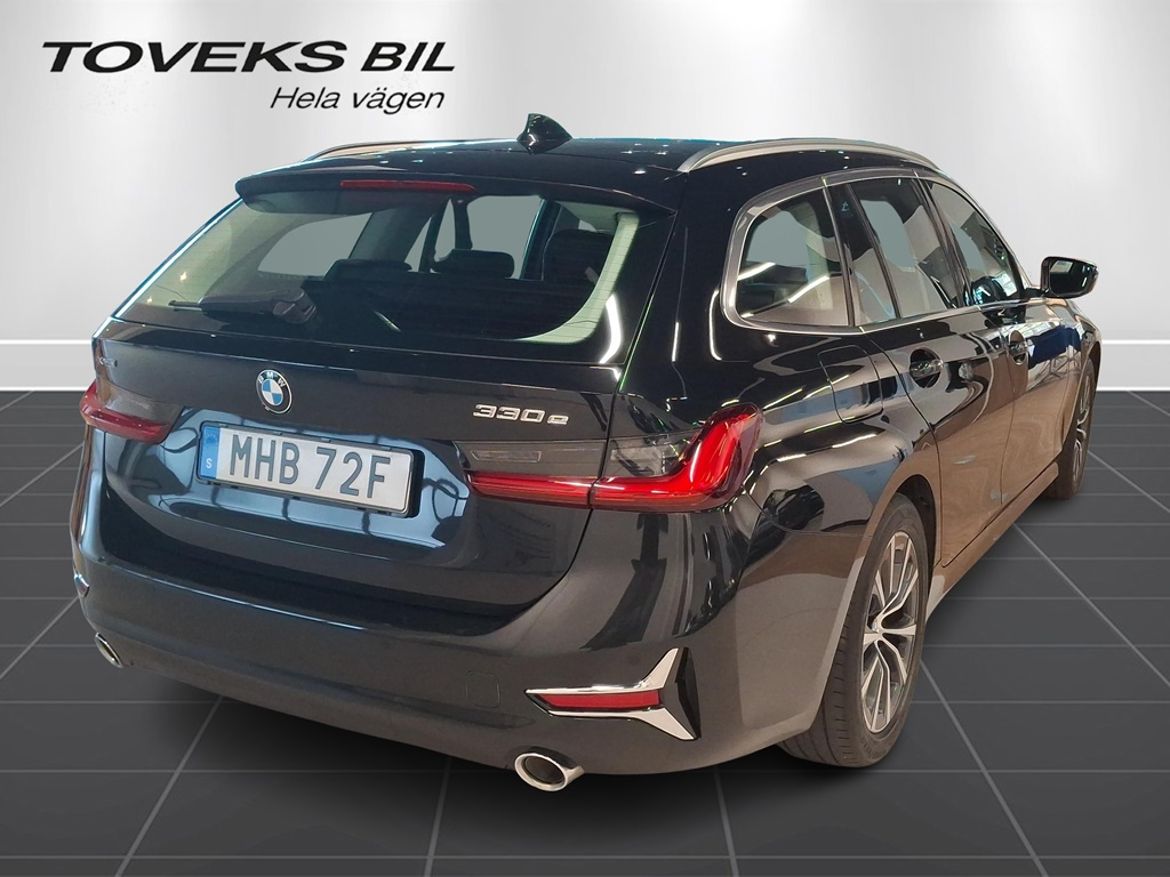 BMW BMW 330e xDrive Touring — bild 5