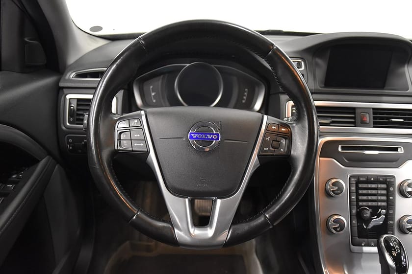 Bild 2 av Volvo V70 D4 Aut Classic Summum D-Värm AdaptivF Rattv 181hk