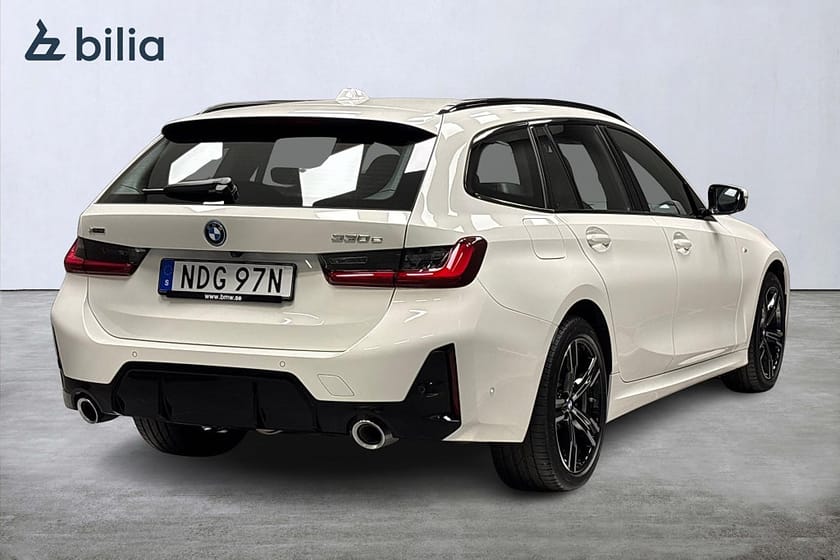 Bild 3 av BMW 330e xDrive Touring M Sport  Aktiv fartållare +Stop&Go Drag