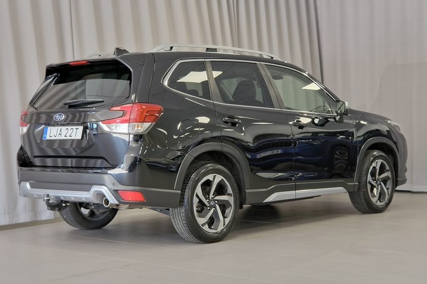 Bild 5 av Subaru Forester e-Boxer XFuel AWD | Drag | Navi | Backkamera | El-stolar