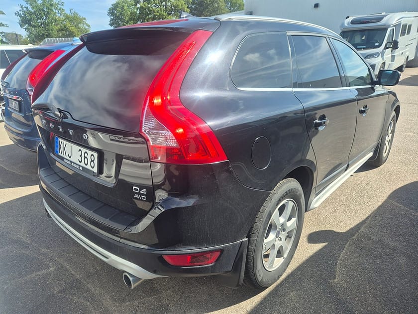 Bild 3 av Volvo XC60 AWD D4 R-Design 163HK 4x4 Läder