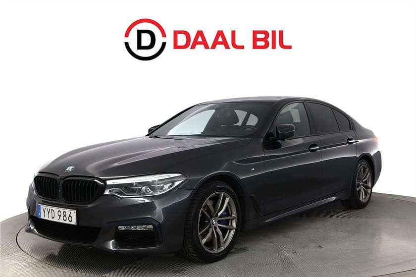 Bild 1 av BMW 530i xDrive Sedan 252HK M-SPORT H/K® TAKLUCKA HUD 3D-VIEW