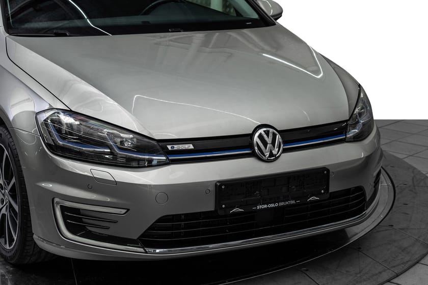 Bilde 2 av Volkswagen e-Golf 136hk/Kamera/ACC/P.senor/Navi/Keyless/AppelCarPlay