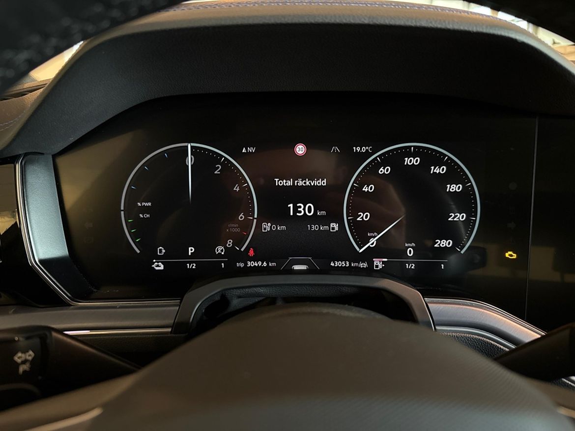 Volkswagen Volkswagen Touareg R eHybrid — bild 14