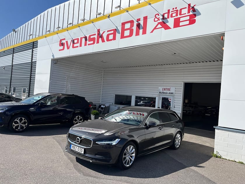 Bild 1 av Volvo V90 B4 AUT Momentum Advan.Edit (drag+värmare) 2.99% Ränta