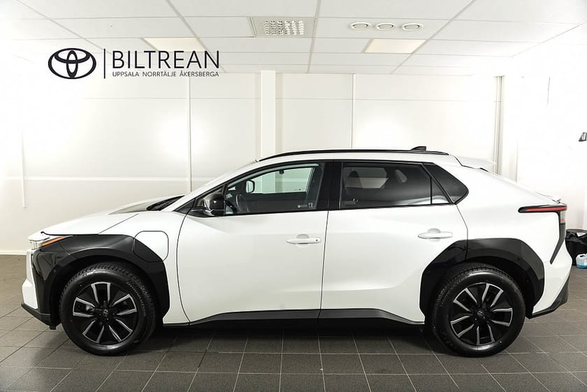Bild 2 av Toyota bZ4X