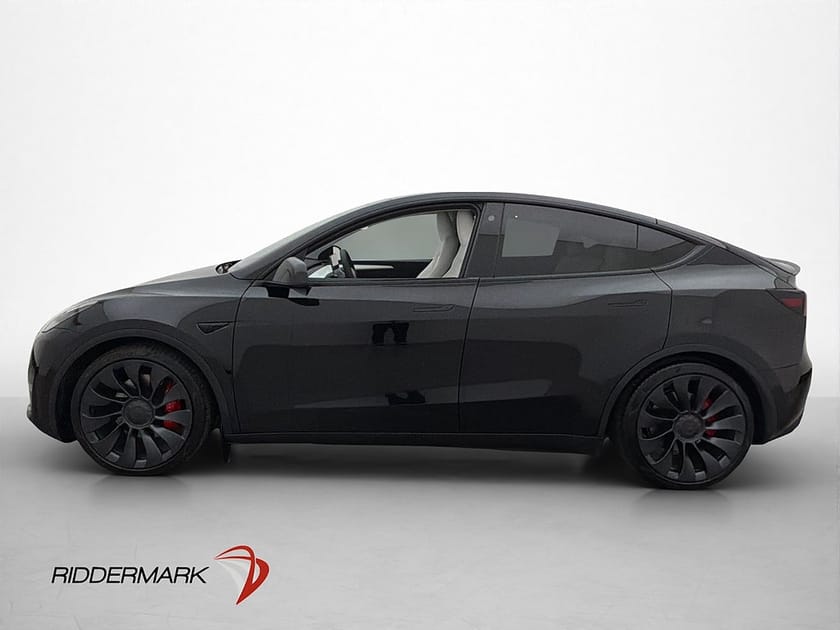 Bild 5 av Tesla Model Y Performance 534hk MOMS Drag Pano Adp-fart