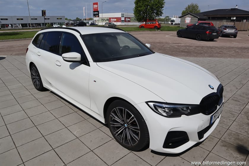 Bild 2 av BMW 320d xDrive Touring 320 190hk M-sport Aut Navi Drag Svensksåld