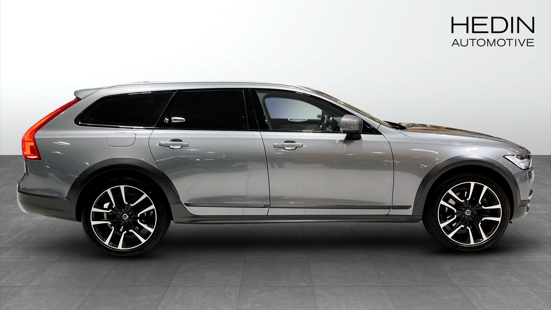 Volvo V90 Cross Country Advanced Drag 2019, photo 4/10