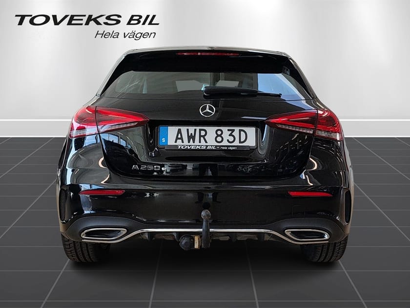 Bild 3 av Mercedes-Benz A 250 e Laddhybrid 218 hk AMG DRAG