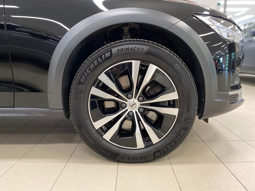 Bild 2 av Volvo V90 Cross Country B4 AWD Diesel Adv Edt