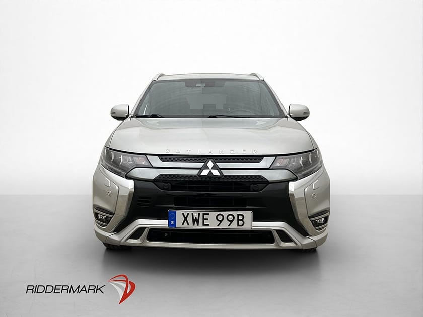 Bild 2 av Mitsubishi Outlander PHEV AWD 224hk Business 360° Skinn